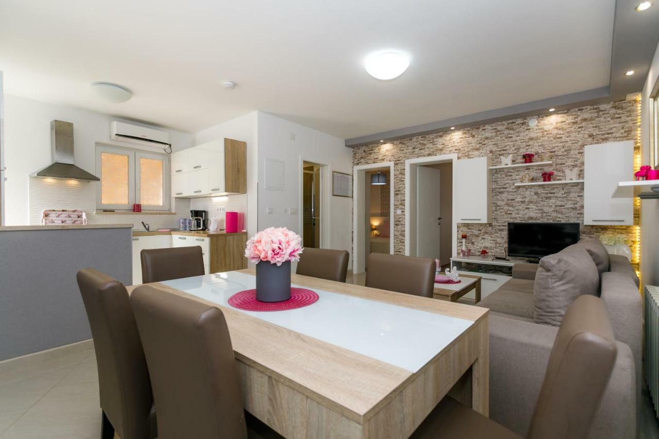Apartman Brajutovci 26 Корнич Экстерьер фото