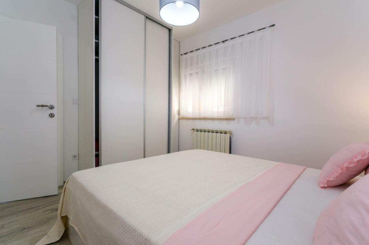 Apartman Brajutovci 26 Корнич Экстерьер фото